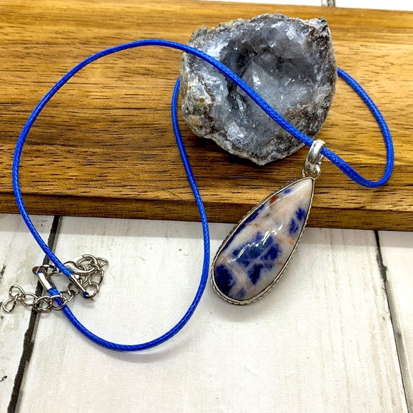 Clear Convo Amulet 🧿 - Picture 4 of 5